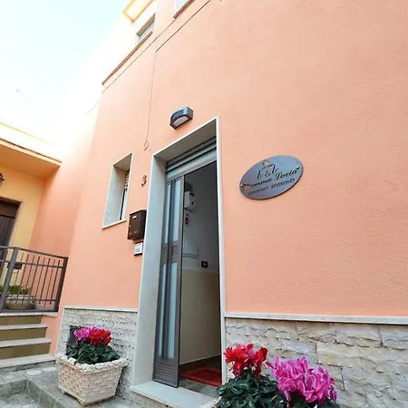 Mamma Lucia Bed & Breakfast 3*